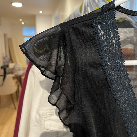 Vintage Lingerie Top (Chest Not See Through) - Picture 2 of 4